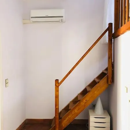 Duplex En Plein Coeur Du Village Cassis